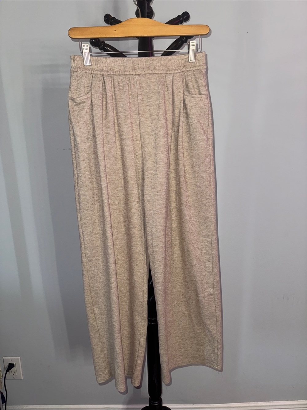 Women's Wide-Leg Lounge Pants in Light Heather 17.1.T.1